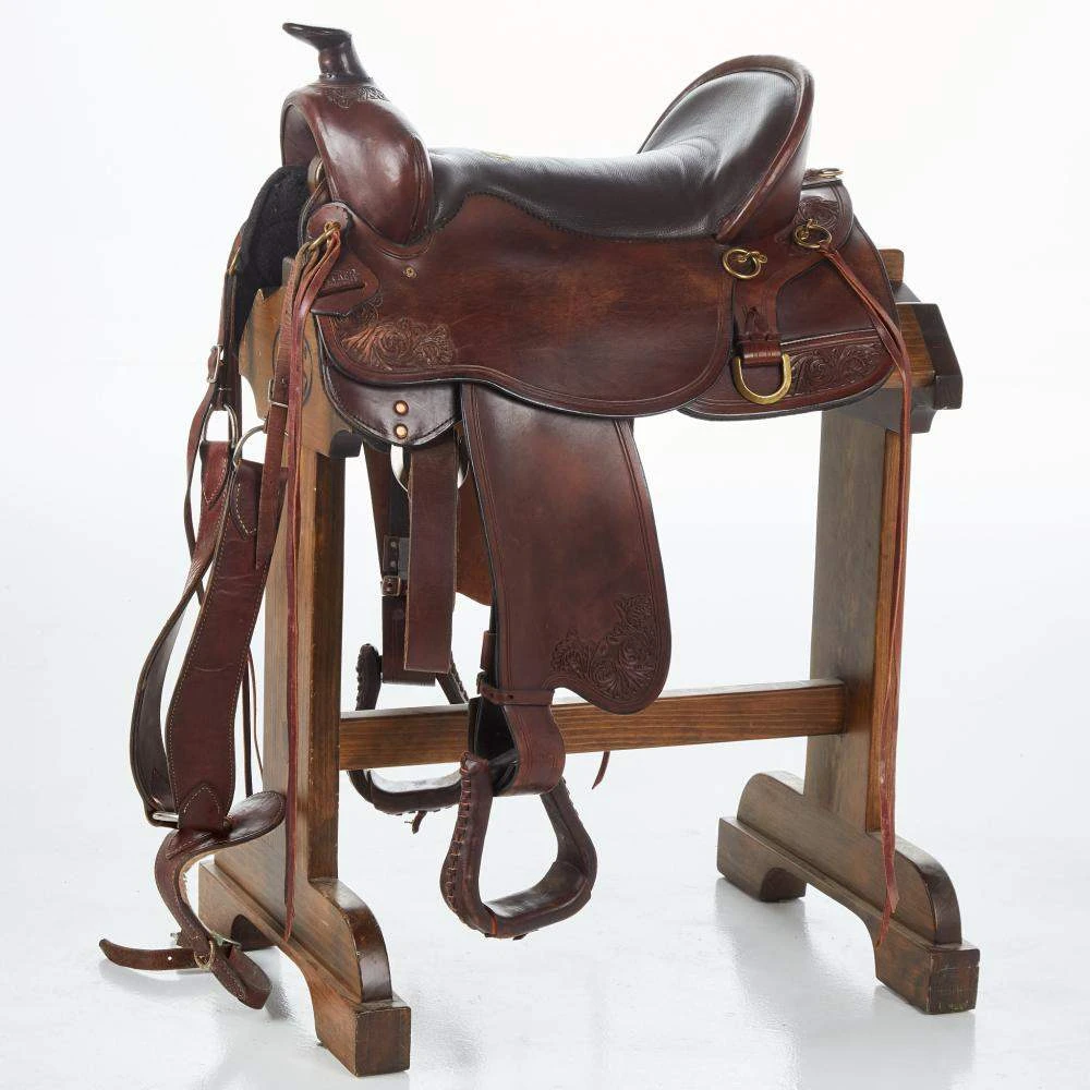 NRS Used 17.5in Tucker Trail Saddle 1 NRS Used 17.5in Tucker Trail Saddle