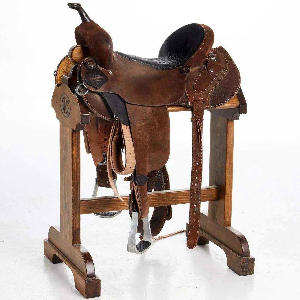 NRS Used 15.5in Double J Lynn Mackenzie Barrel Saddle 1 NRS Used 15.5in Double J Lynn Mackenzie Barrel Saddle